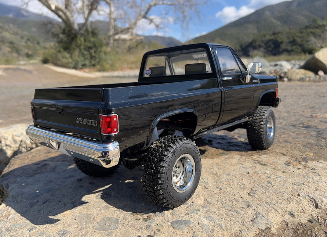 RC4WD Trail Finder 2 "LWB" RTR W/ Chevrolet K10 Scottsdale Hard Body Set (Black)