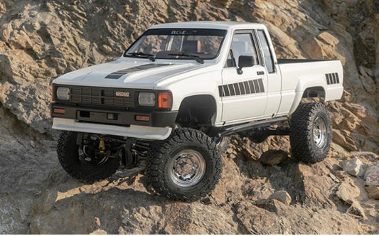 RC4WD Trail Finder 2 "LWB" RTR w/ 1987 Toyota XtraCab Hard Body Set (White)